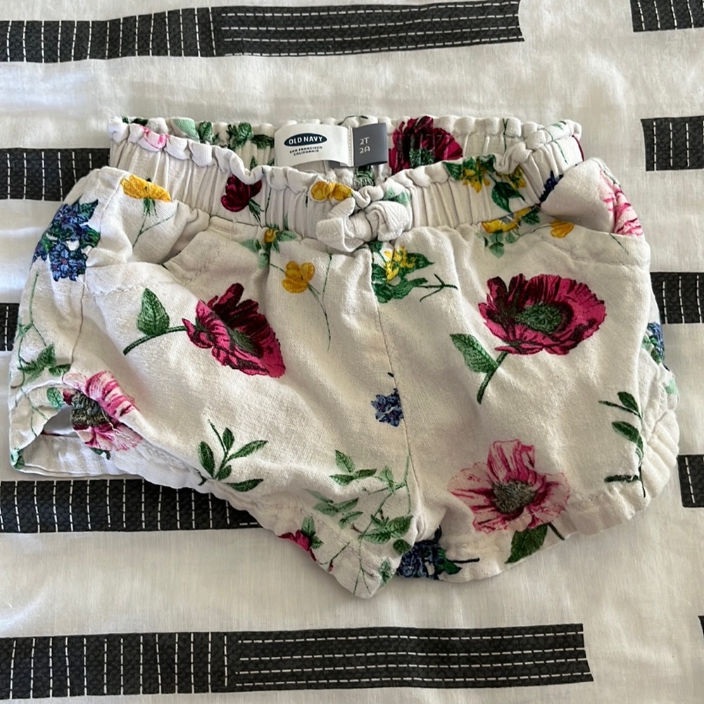 Old navy 2t floral short